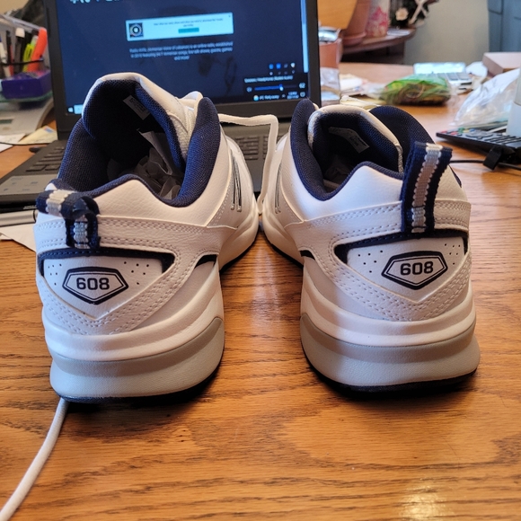 Man's 👟 Sneakers (NEW BALANCE) - Picture 5 of 8